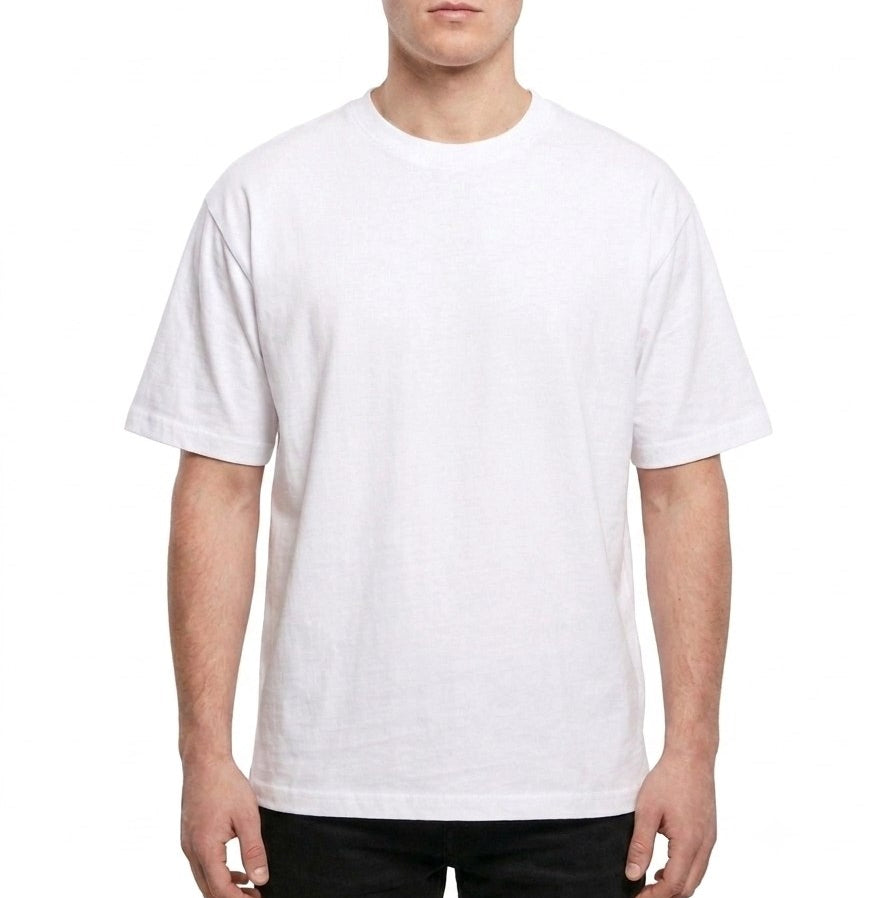 Biały t-shirt z grafiką miecza Cerber™ CERBERUS SIGIL profil na modelu