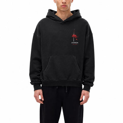 Męska czarna bluza z kapturem oversize Higanbana Katana CERBER na modelu - przód
